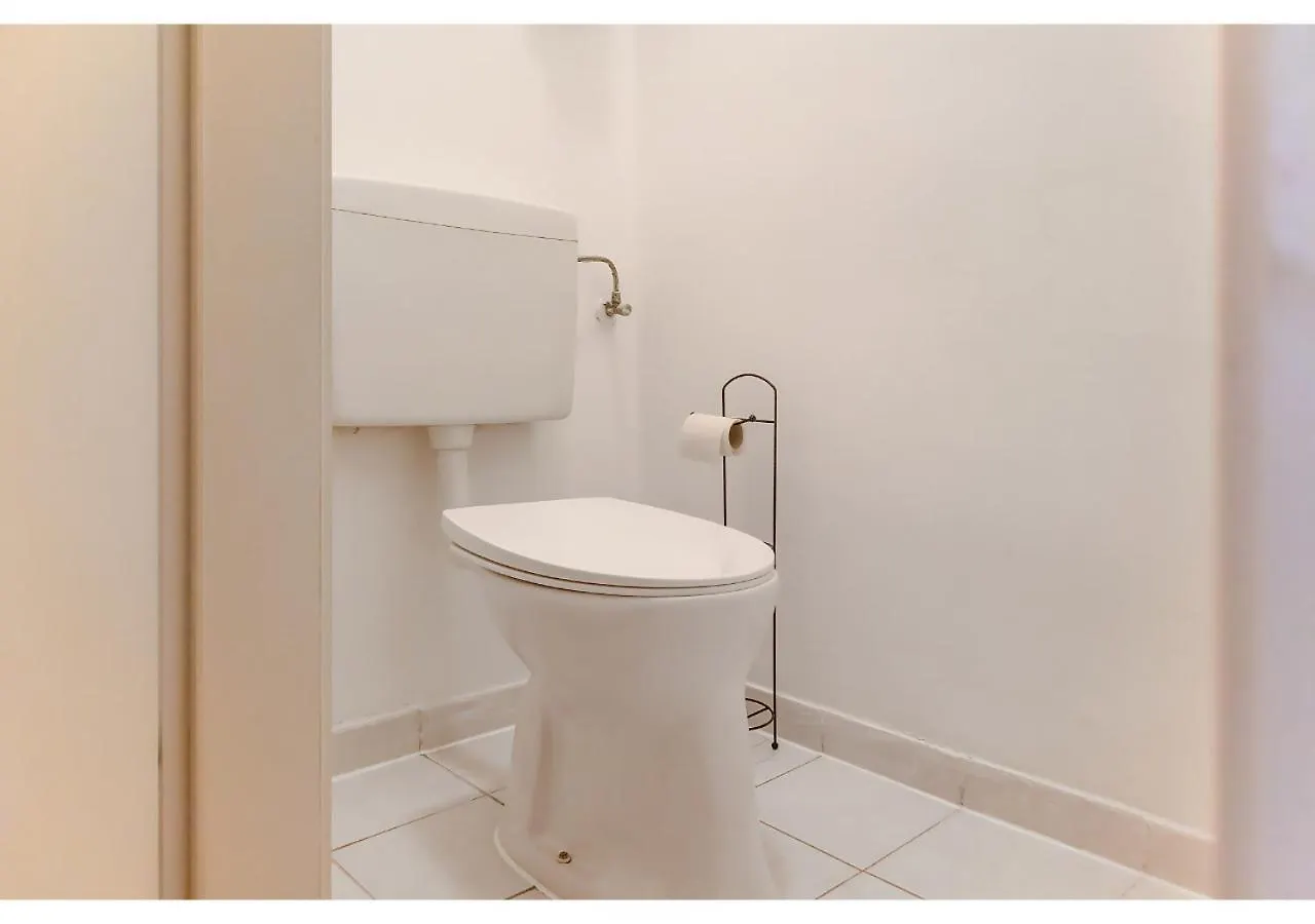 Viennese 3Br Apt. Near Wiener Stadthalle & Central 0*, Vienna