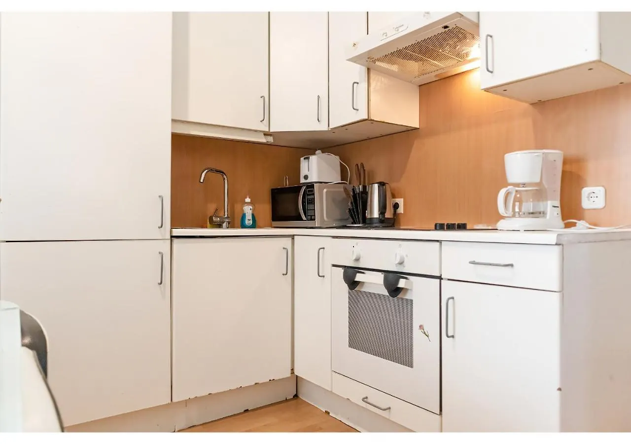 Viennese 3Br Apt. Near Wiener Stadthalle & Central Vienna