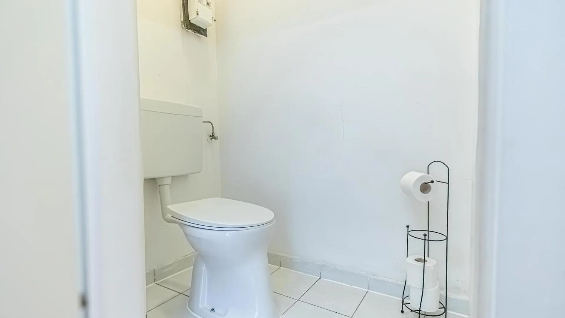Viennese 3Br Apt. Near Wiener Stadthalle & Central Apartment